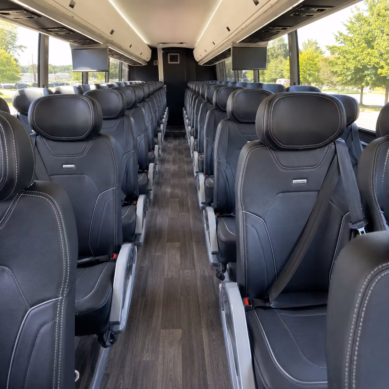 dfw international airport charter bus shuttle service from mesquite