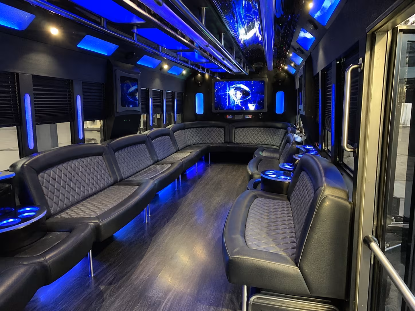mesquite 28 passenger party bus interior