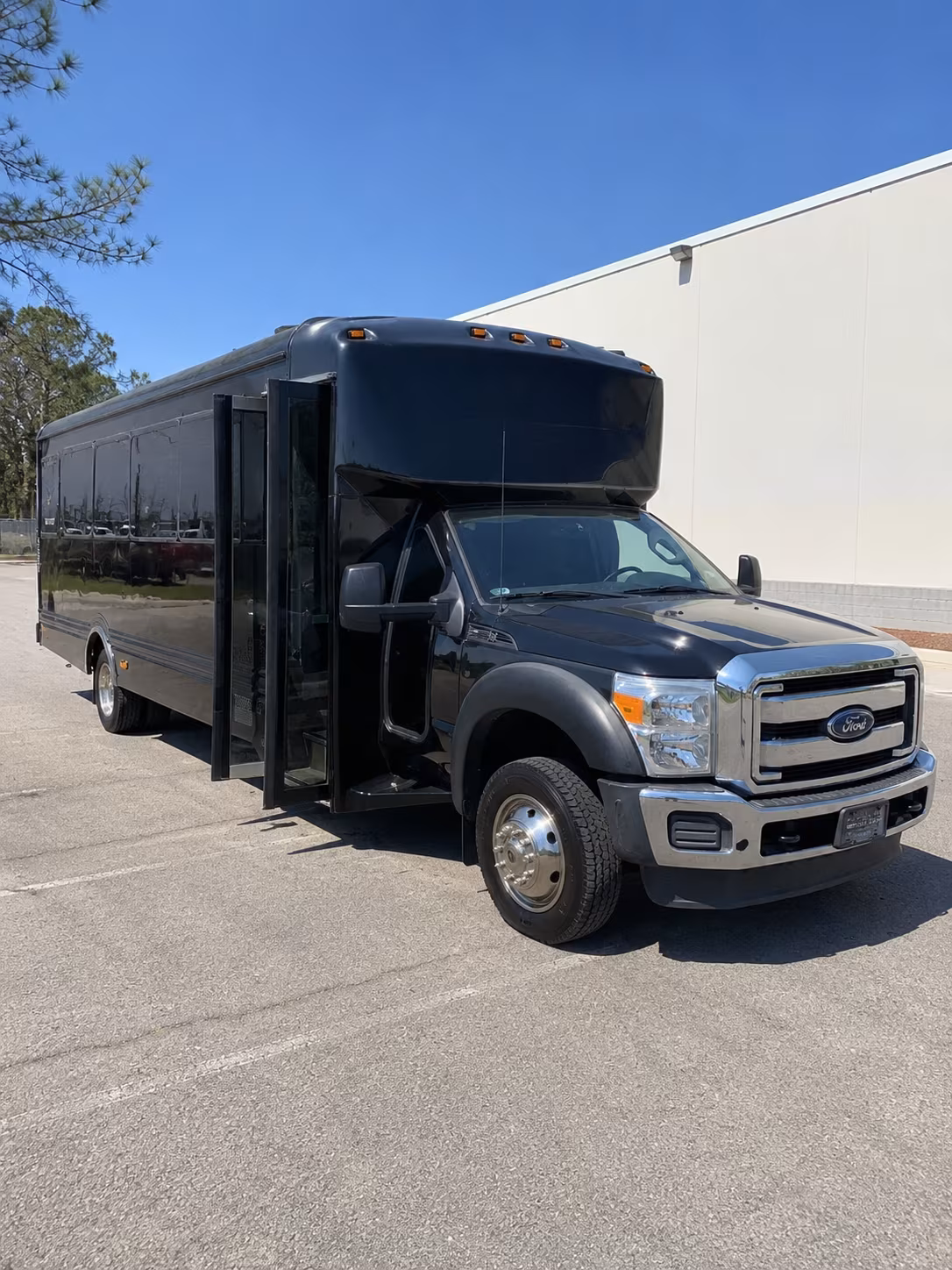 mesquite arts center bishop arts district party bus rental